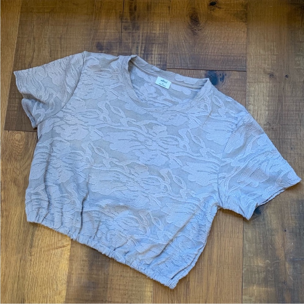 Aritzia Gray Textured Crop Top M